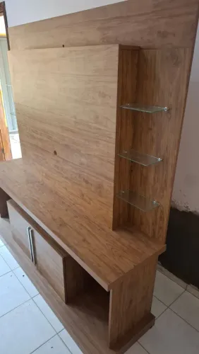 Estante Home para TV até 50 polegadas, prateleiras de vidro, muito novo