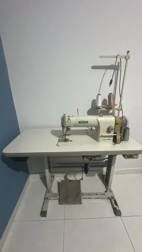 Vendo máquina de costura reta industrial
