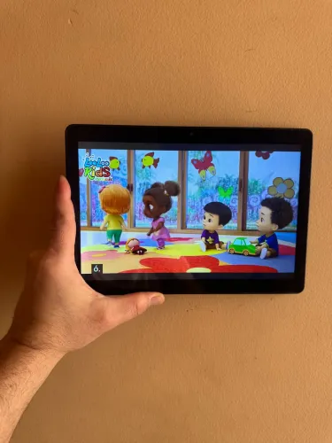 Tablet roda filmes séries dividi a tela