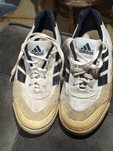 Tênis Adidas futsal 42 