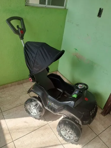 Carrinho de passeio Jipe 