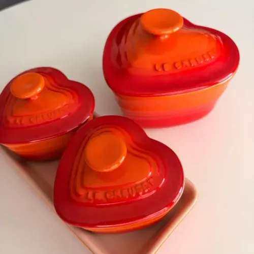 Set Corações Ramekins Com Tampa e Bandeja Laranja Le Creuset
