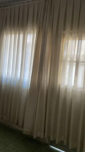 Cortina de trilho para sala