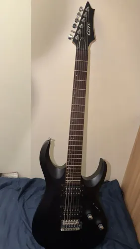 Kit Guitarra Cort Super Strato + Ampli + Pedal + Fone