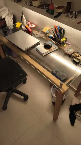 Mesa madeira com tampo vidro