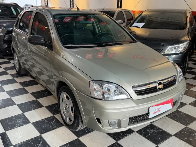 Chevrolet Corsa Hat. Maxx 1.4 8V Econoflex 5P 2011