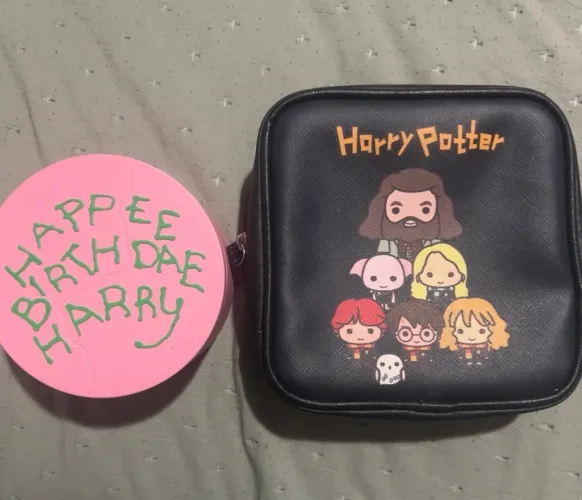 Kit Harry Potter Oficial | Necessaire + Lata Cacau Show | Colecionável
