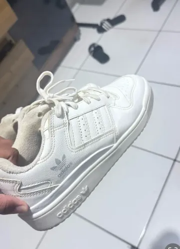 Tênis tamanho 40