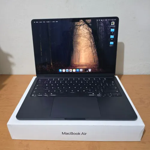 Macbook Air M5 Midnight 13.6 | 16GB Ram 512GB | Impecável