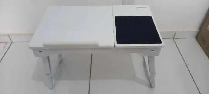 Suporte Notebook/Tablet Dobrável C/ Lâmpada LED, Mouse Pad e Ajuste de Altura
