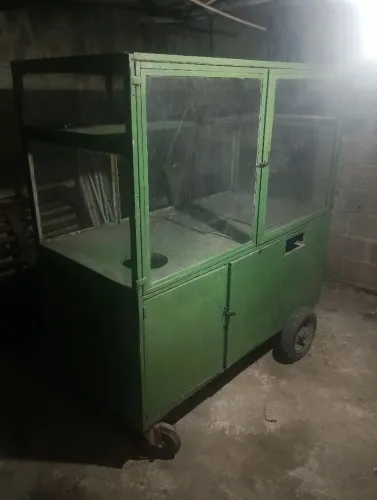 Carrocinha de pipoca ou cachorro quente