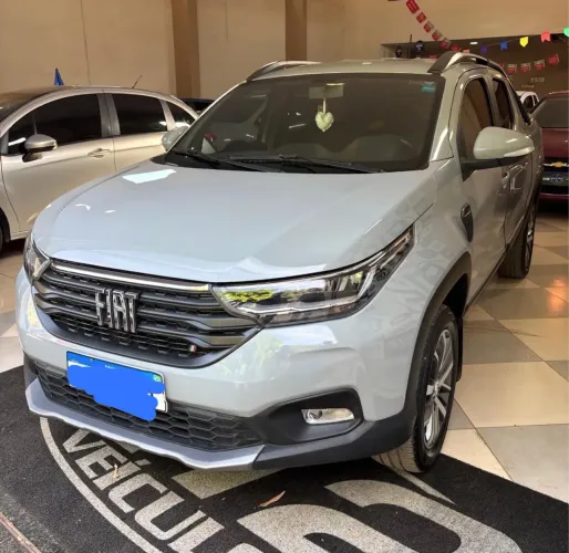 Fiat Strada Volcano 1.3 Flex 8V CD 2023