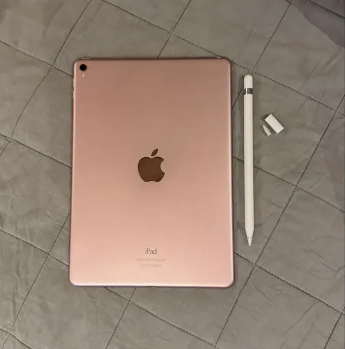 Apple iPad Pro 9.7 Polegadas (2016) | 32 GB | Rose Gold + Apple Pencil (1ª Geração)