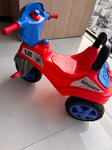 Triciclo motoca Maral Baby city