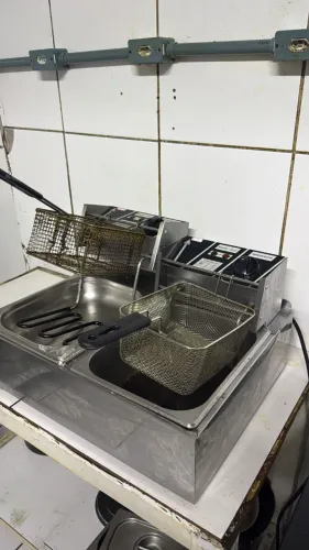 Fritadeira elétrica dupla inox 2 cubas para lanchonete