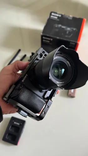 Câmera Sony A6400 + Lente 23 mm Viltrox F 1.4 +