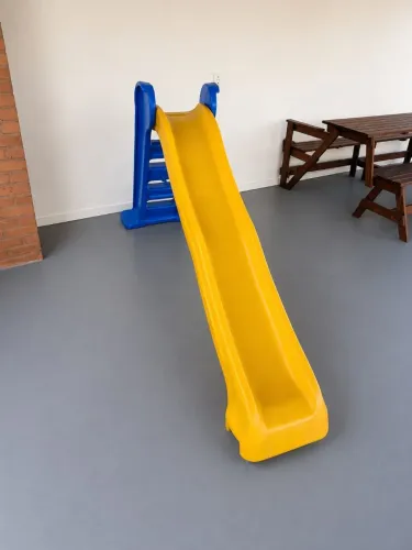 Escorrego 4 degraus