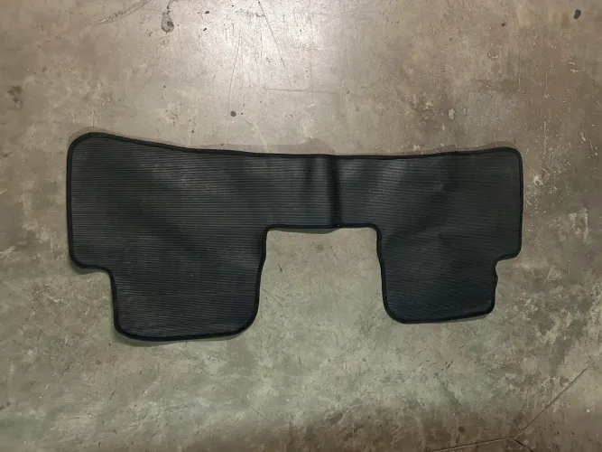 Tapete traseiro universal para carro