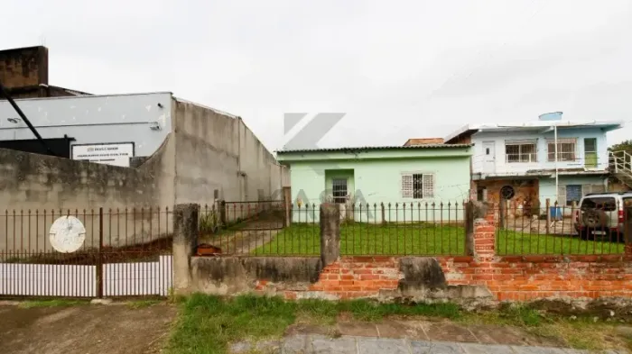 casa para locação com 3 dormitórios próxima à estação trensurb Mathias Velho, Canoas...