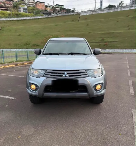 Mitsubishi L200 Triton HPE 3.2 CD TB Int.diesel MEC 2012