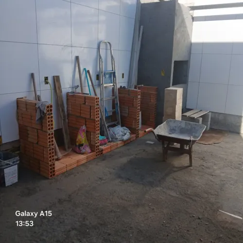 Reforma em geral, elétrica hidráulica, pintura e obra do zero.