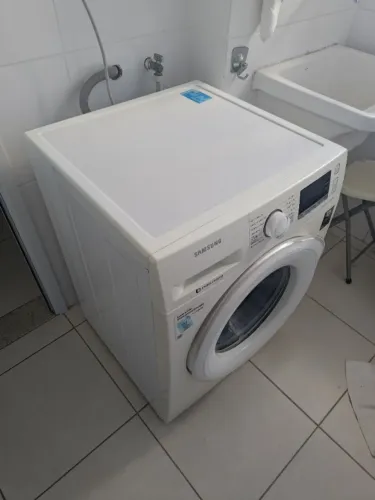 Máquina de lavar roupa Samsung