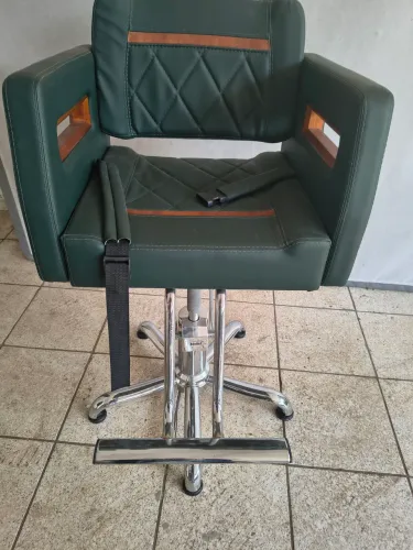Cadeira de corte infantil