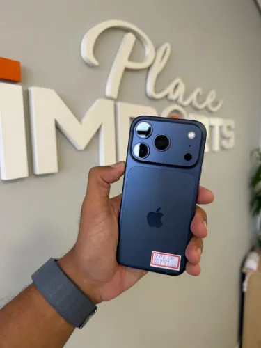 iPhone 17 Pro 256GB azul semi novo - Loja física