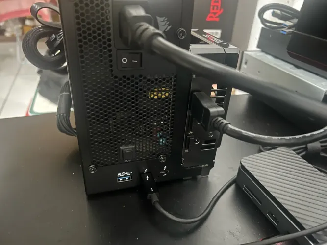 eGPU Thunderbolt 4 (placa de video externa)