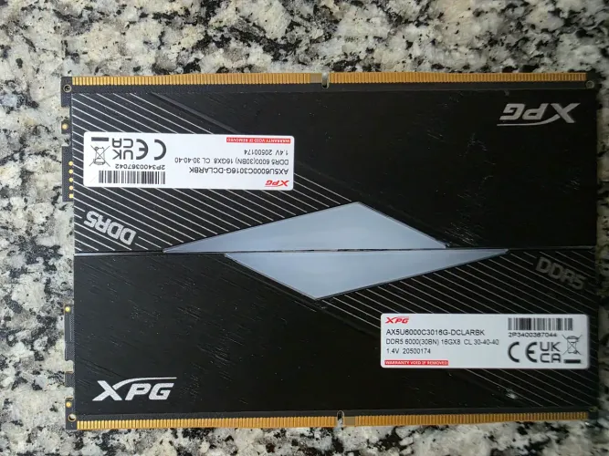 Memoria RAM DDR5 6000HZ CL30 32GB