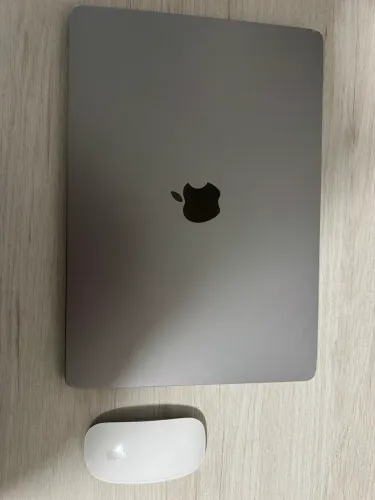 MacBook Air M2 15