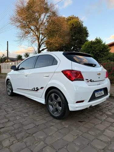 Chevrolet Onix Hatch Effect 1.4 8V Flex Mec. 4P 2018