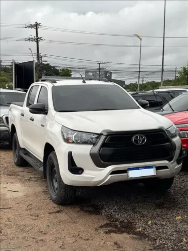Toyota Hilux CD SR 4X4 2.8 TDI Diesel Aut. 2025
