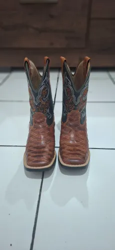 Bota Country Campero em Couro