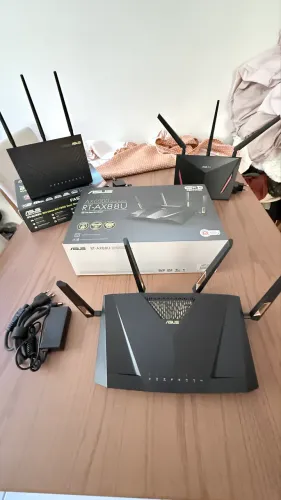 COMBO ROTEADORES ASUS AX88U + AC86U + AC68U