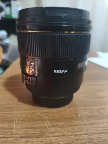 lente Sigma/Nikon 85mm F1.4