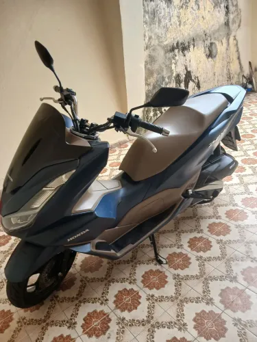 Pcx Dlx 2024 vendo ou alugo
