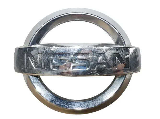 EMBLEMA GRADE NISSAN VERSA 2016 2017 2018 2019 2020