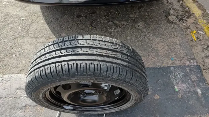 Pneu Pirelli 195/55/R15 com roda semi-novo sem uso (Step)