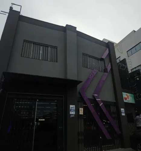 Sala com 100m², 1º piso, bairro Goiabeiras, Cuiabá/MT