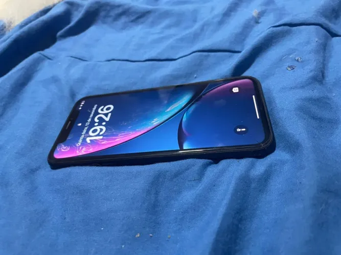 iPhone XR
