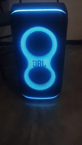 Vendo caixa jbl partybox 120 com os microfones