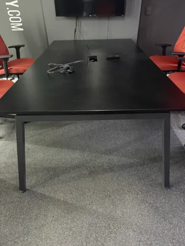 Mesa de Reunião