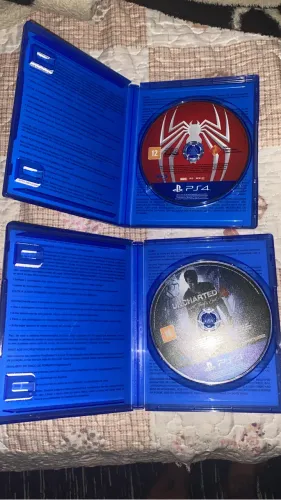 Vendo dois jogos de PS4