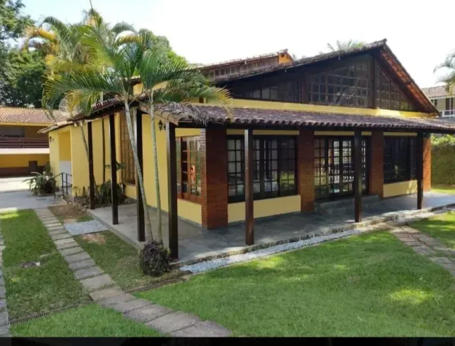 Casa com 7 quartos para alugar, 466 m² por R$ 5.800/mês - Fazenda Passaredo - Jacarepaguá