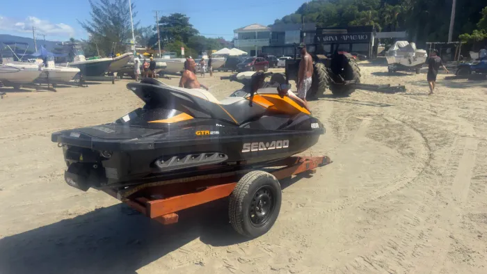 Seadoo GTR 215 2014 + CARRETA RODOVIÁRIA BELA VISTA DE ALUMÍNIO