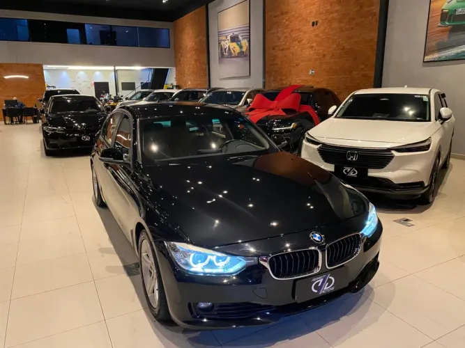 BMW 320I A Modern/sport TB 2.0/a.flex 16V 4P 2013