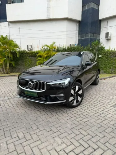 Volvo XC-60 T-8 Ultimate 2.0 AWD (híbrido) 2024