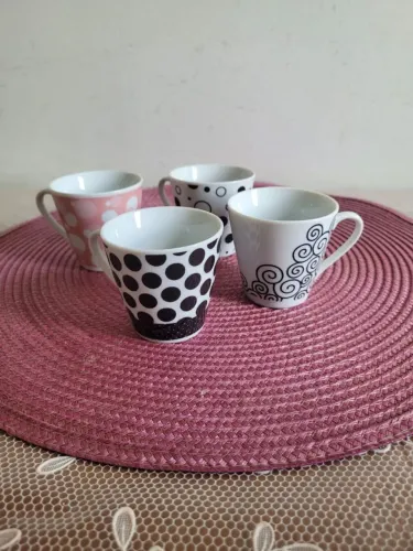 Conjunto 4 xícaras variadas