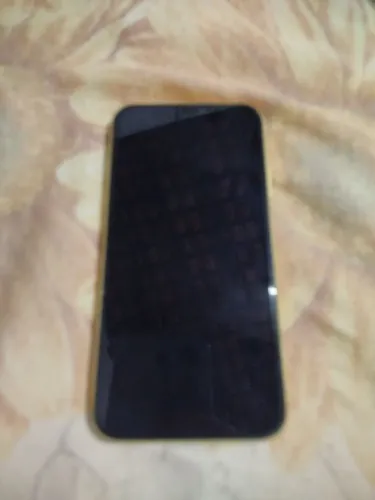 iPhone 11 bom e conservado
